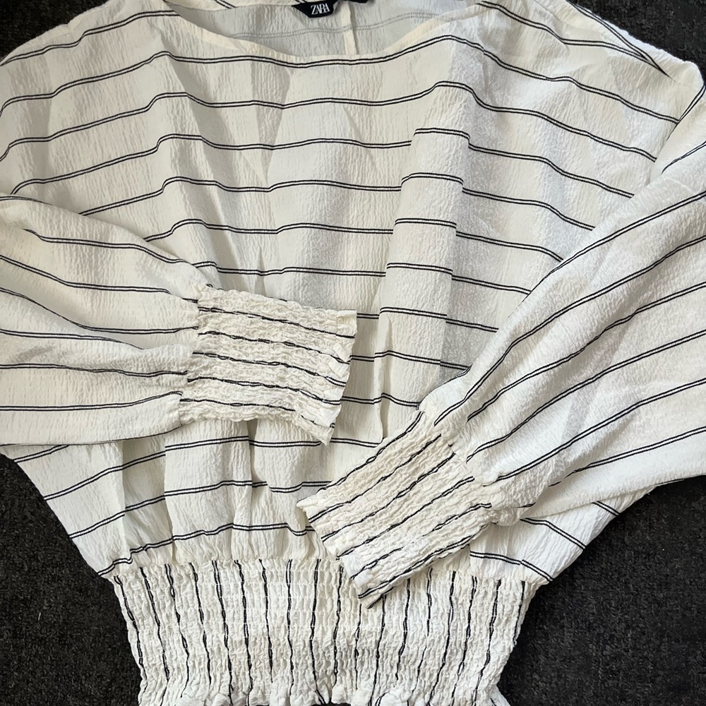 ZARA White Black Striped Smocked Hem Long Sleeve Blouse